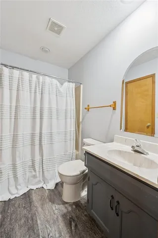 $240,000 | 8418 North Park Court, Kansas City, MO 64155