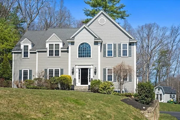 $1,599,000 | 3 Foxhill Drive, Southborough, MA 01772