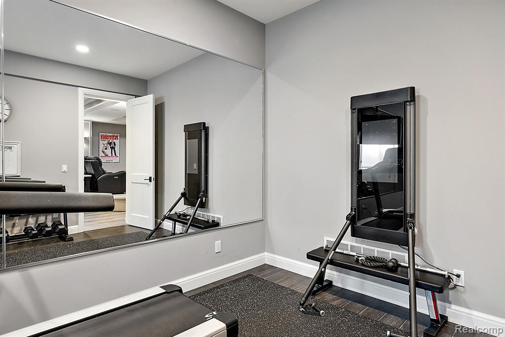 1185 Manchester Road Birmingham, MI 48009 - Photo 62 of 74 Gallery Image 62