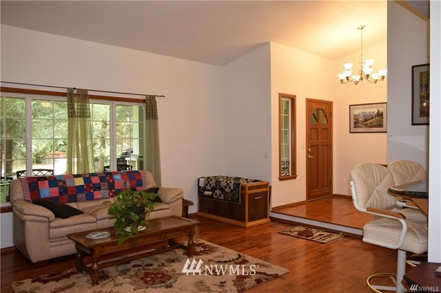 946 Southwest Berry Lake Road Port Orchard, WA 98367 - Photo 11 of 24 Gallery Image 11