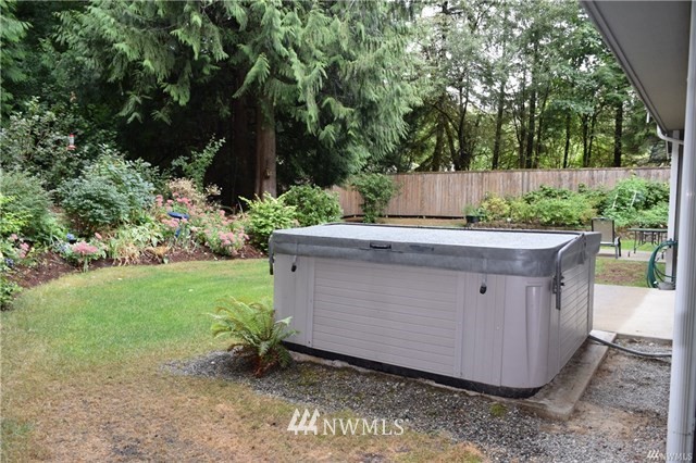946 Southwest Berry Lake Road Port Orchard, WA 98367 - Photo 4 of 24 Gallery Image 4