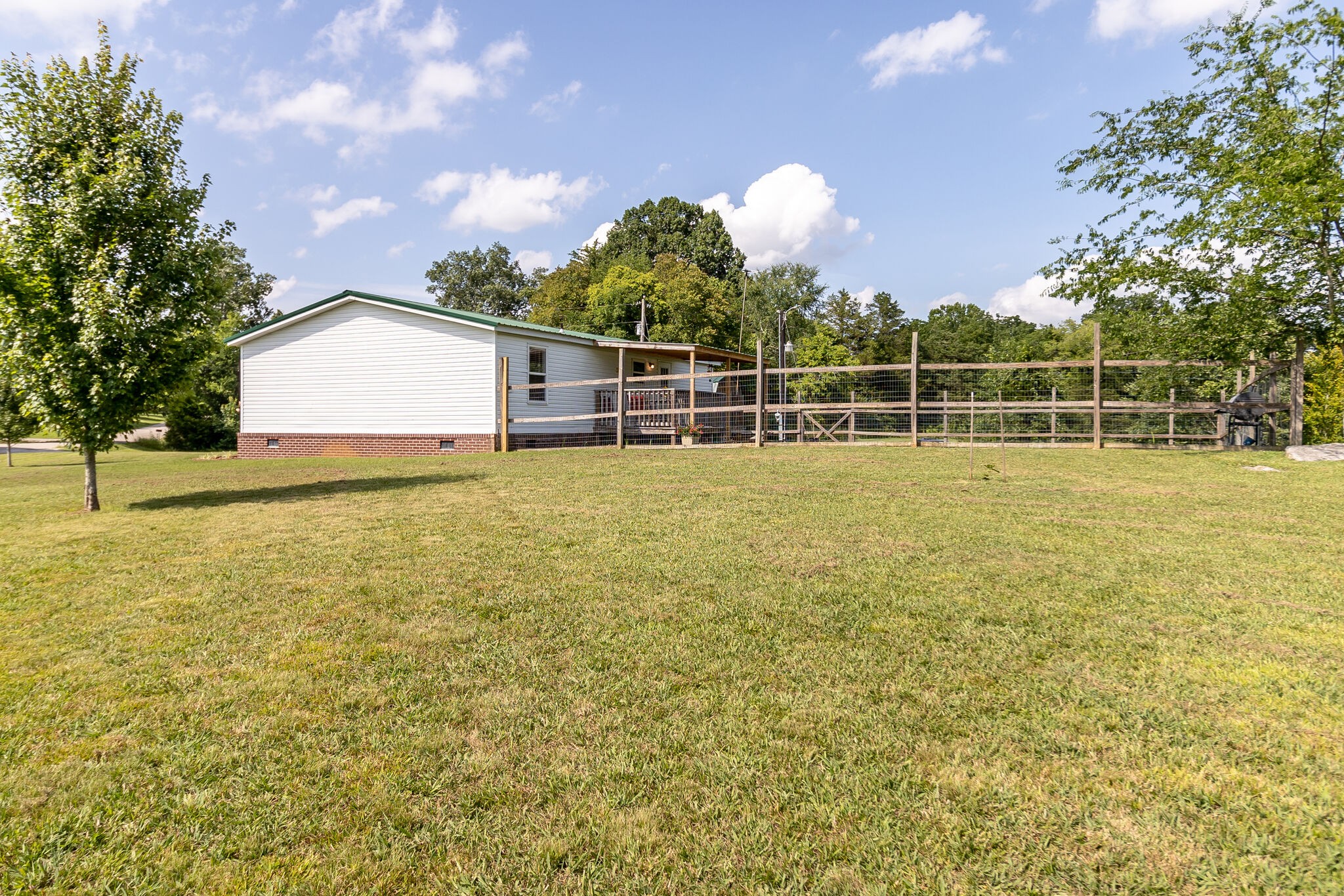 2865 Carpenter Bridge Road Columbia, TN 38401 - Photo 11 of 25 a view of a basketball court