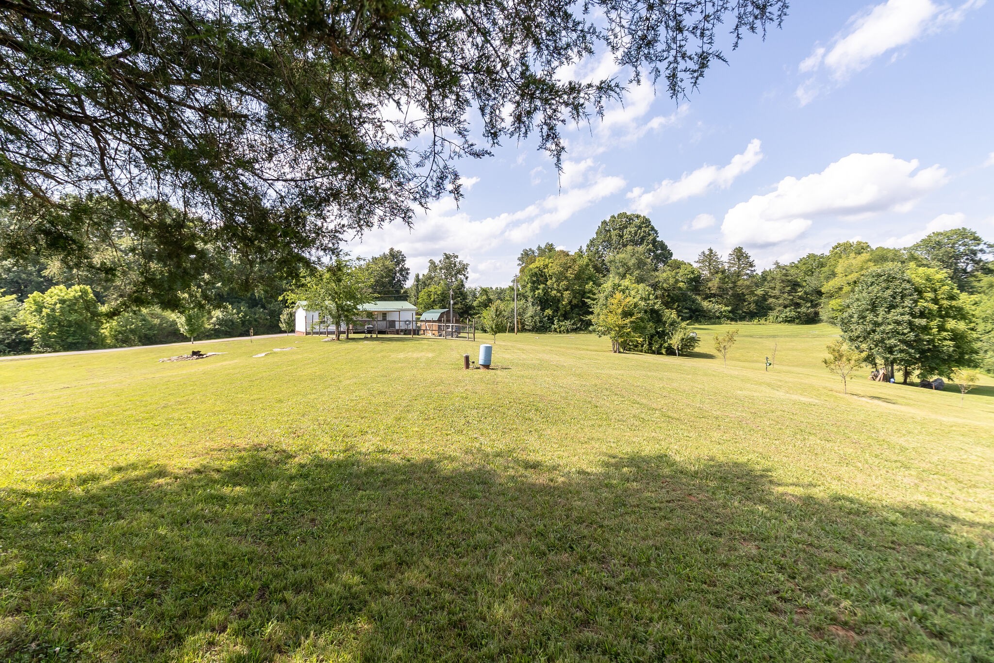 2865 Carpenter Bridge Road Columbia, TN 38401 - Photo 12 of 25 a view of an ocean with a nearby beach