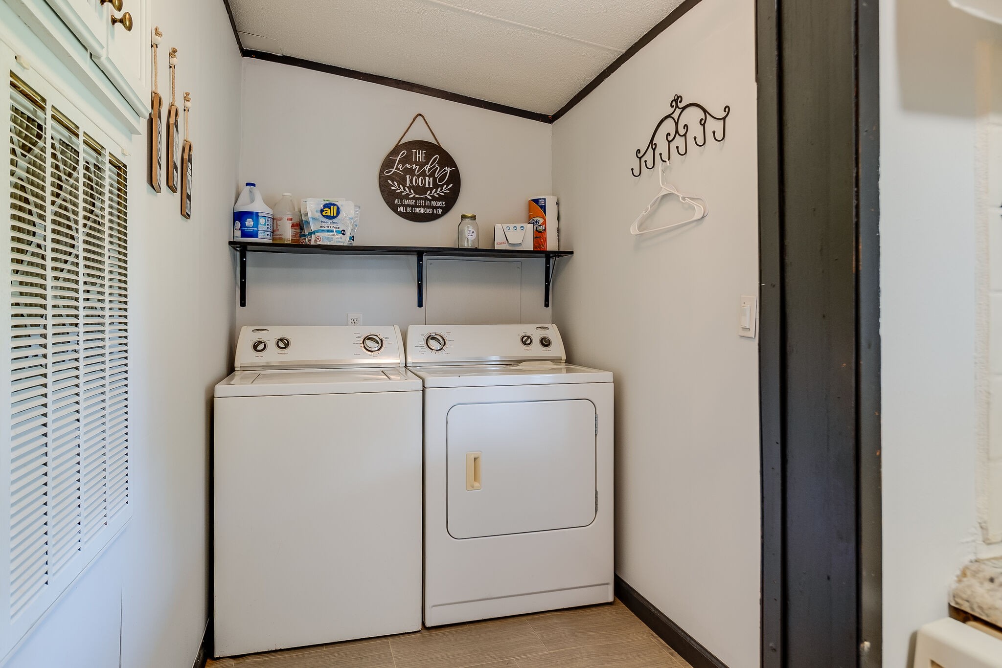 2865 Carpenter Bridge Road Columbia, TN 38401 - Photo 25 of 25 a utility room with dryer and washer