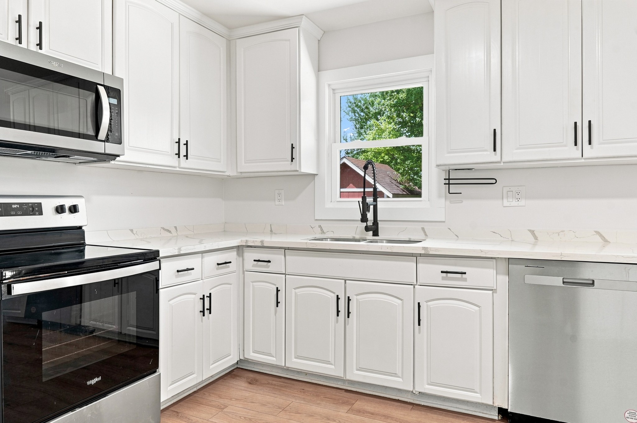 214 Stonewall Road Columbia, TN 38401 - Photo 14 of 25 Gallery Image 14