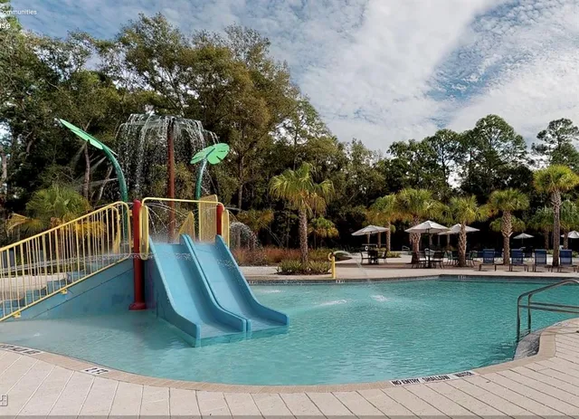 a view of a house with outdoor space