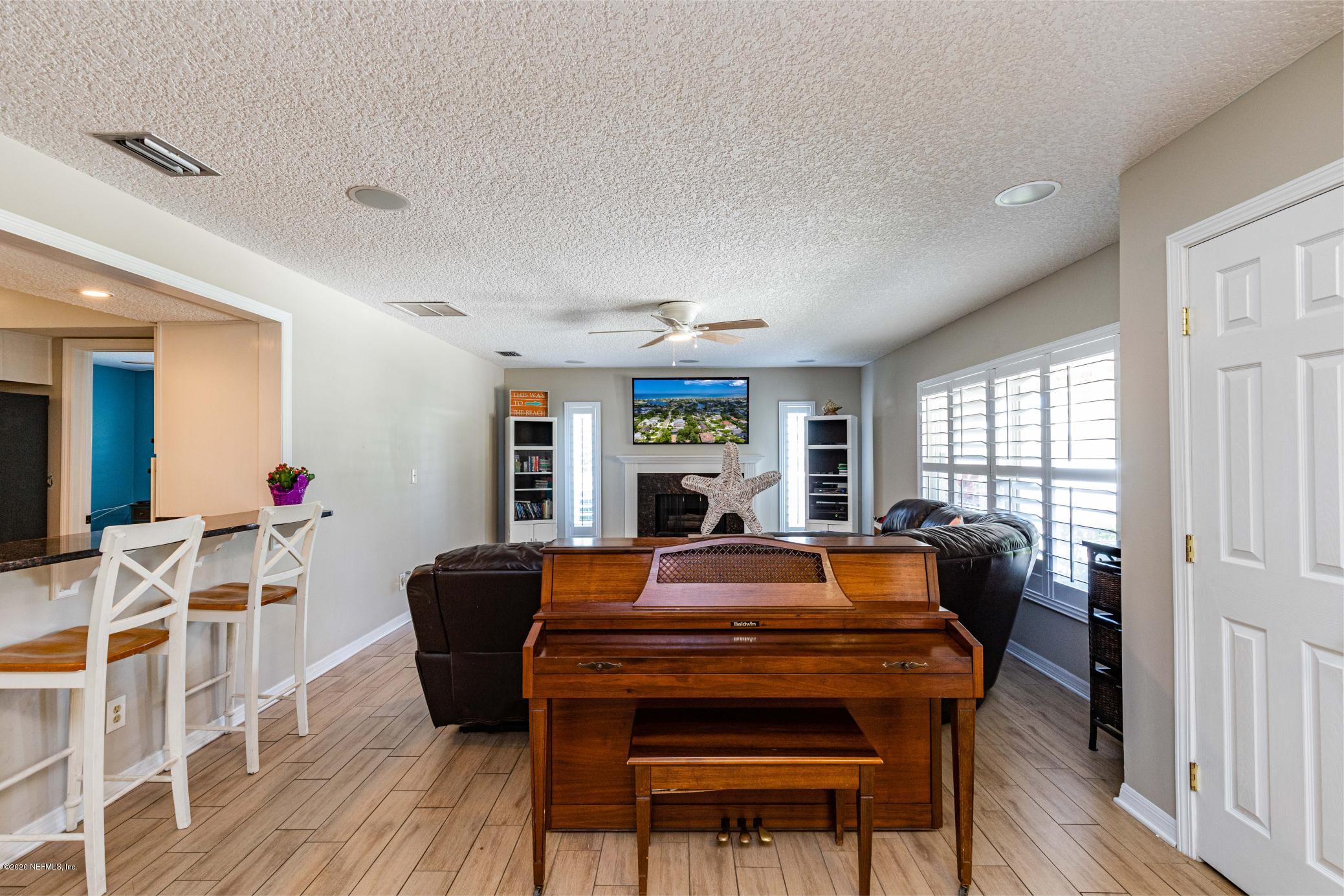 56 Solana Road Ponte Vedra Beach, FL 32082 - Photo 21 of 47 a room with furniture and wooden floor