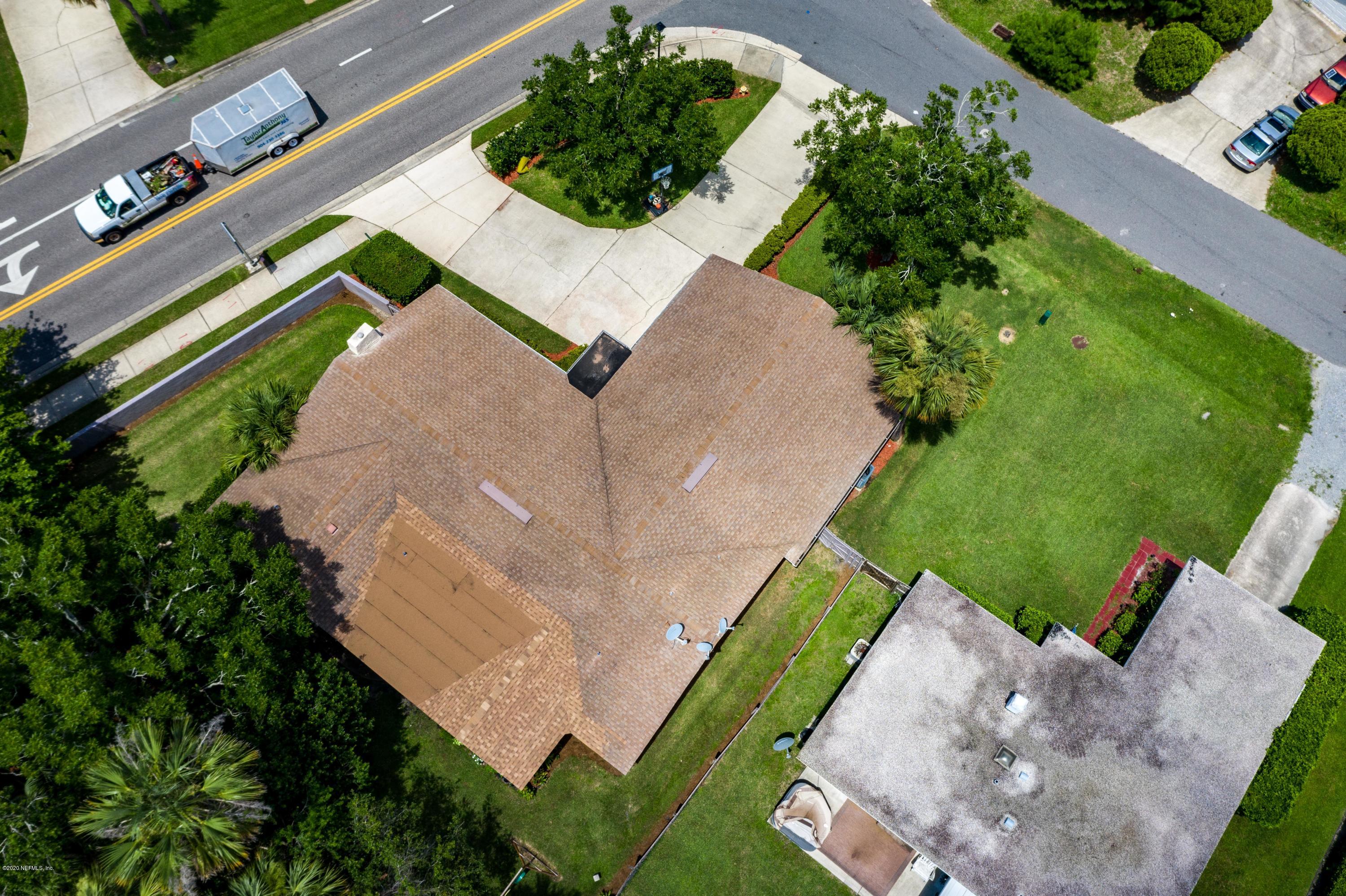 56 Solana Road Ponte Vedra Beach, FL 32082 - Photo 44 of 47 an aerial view of a house
