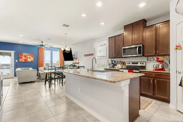 $358,000 | 4024 Sunfield Drive, Seguin, TX 78155