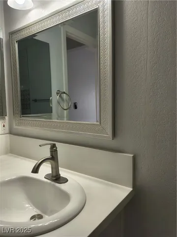 $1,200 | 6737 West Charleston Boulevard, Unit 3, Las Vegas, NV 89146