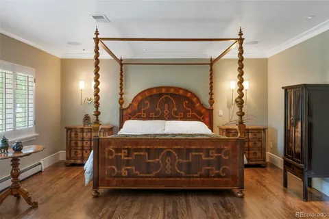 a view of a interior of the house