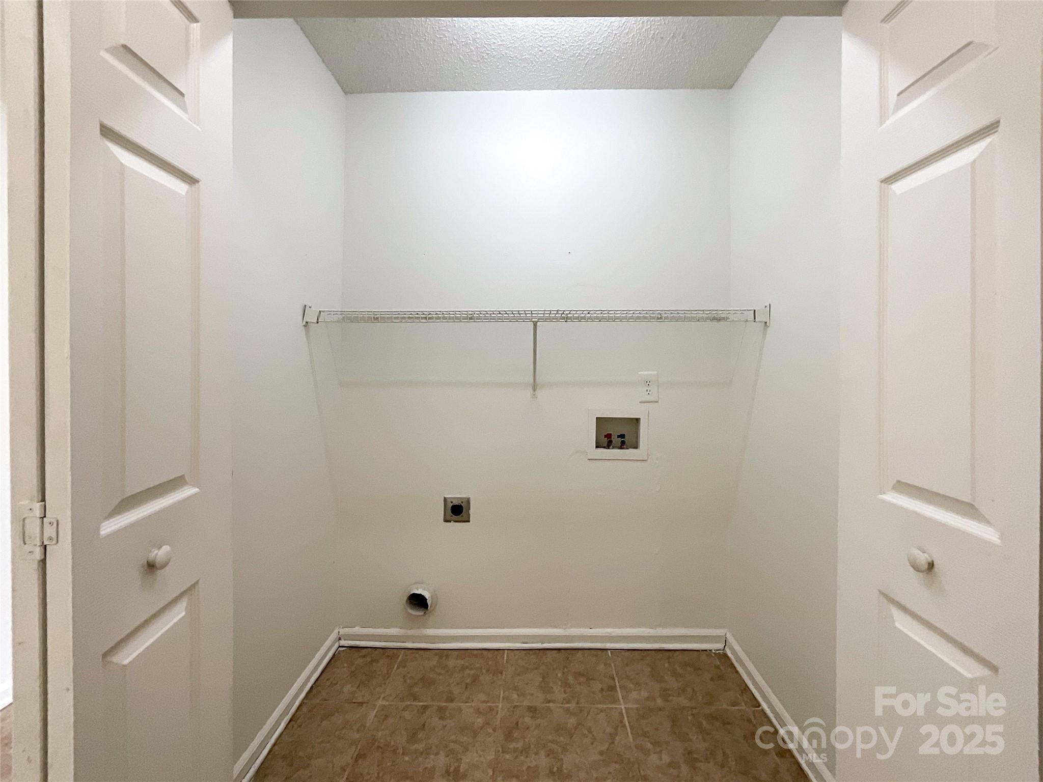 5610 Stone Bluff Court Charlotte, NC 28214 - Photo 16 of 41 a view of room