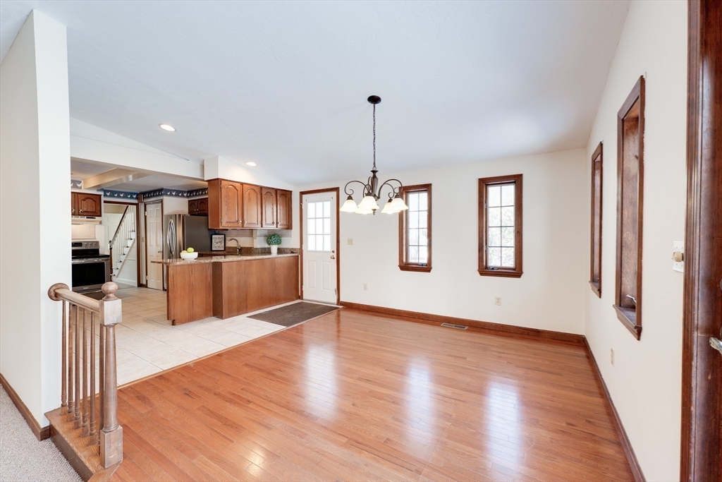 65 Churchill Road West Springfield, MA 01089 - Photo 14 of 41