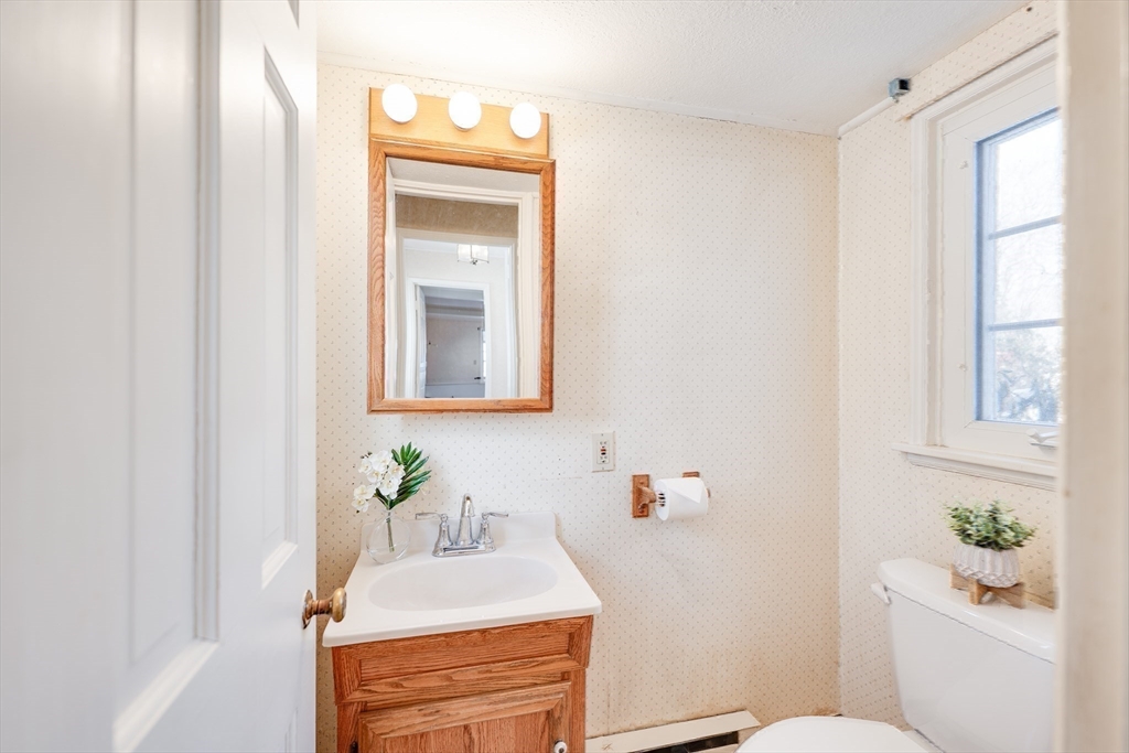 65 Churchill Road West Springfield, MA 01089 - Photo 25 of 41