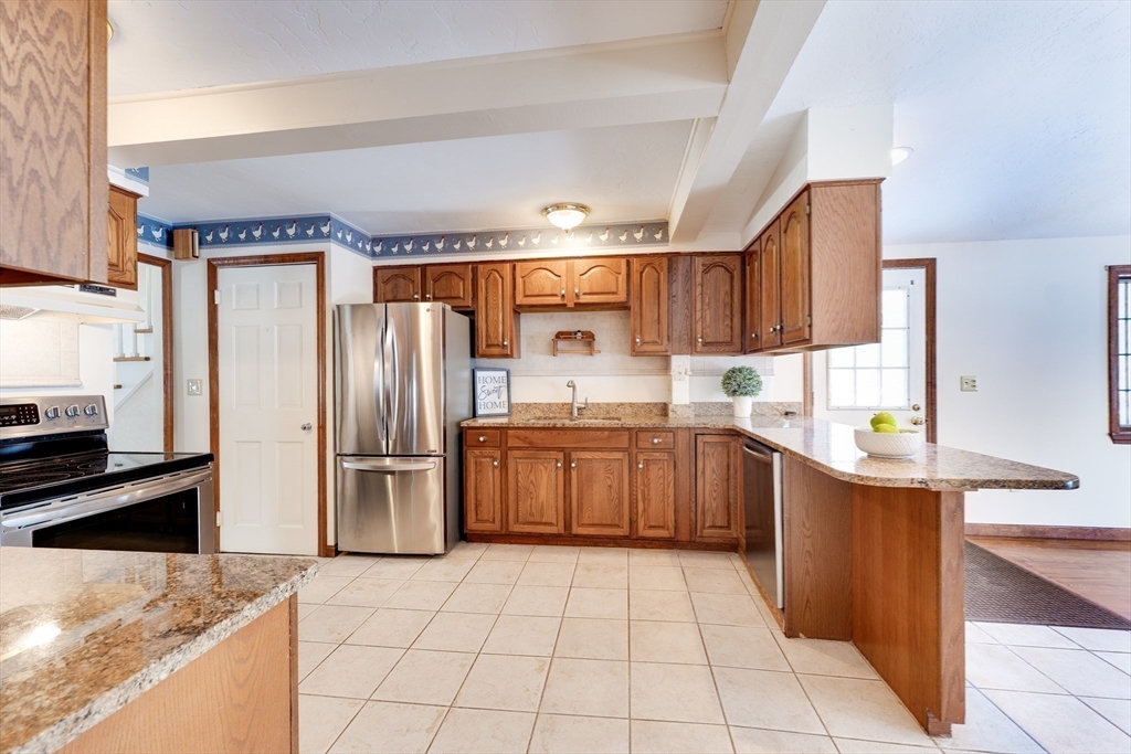 65 Churchill Road West Springfield, MA 01089 - Photo 10 of 41