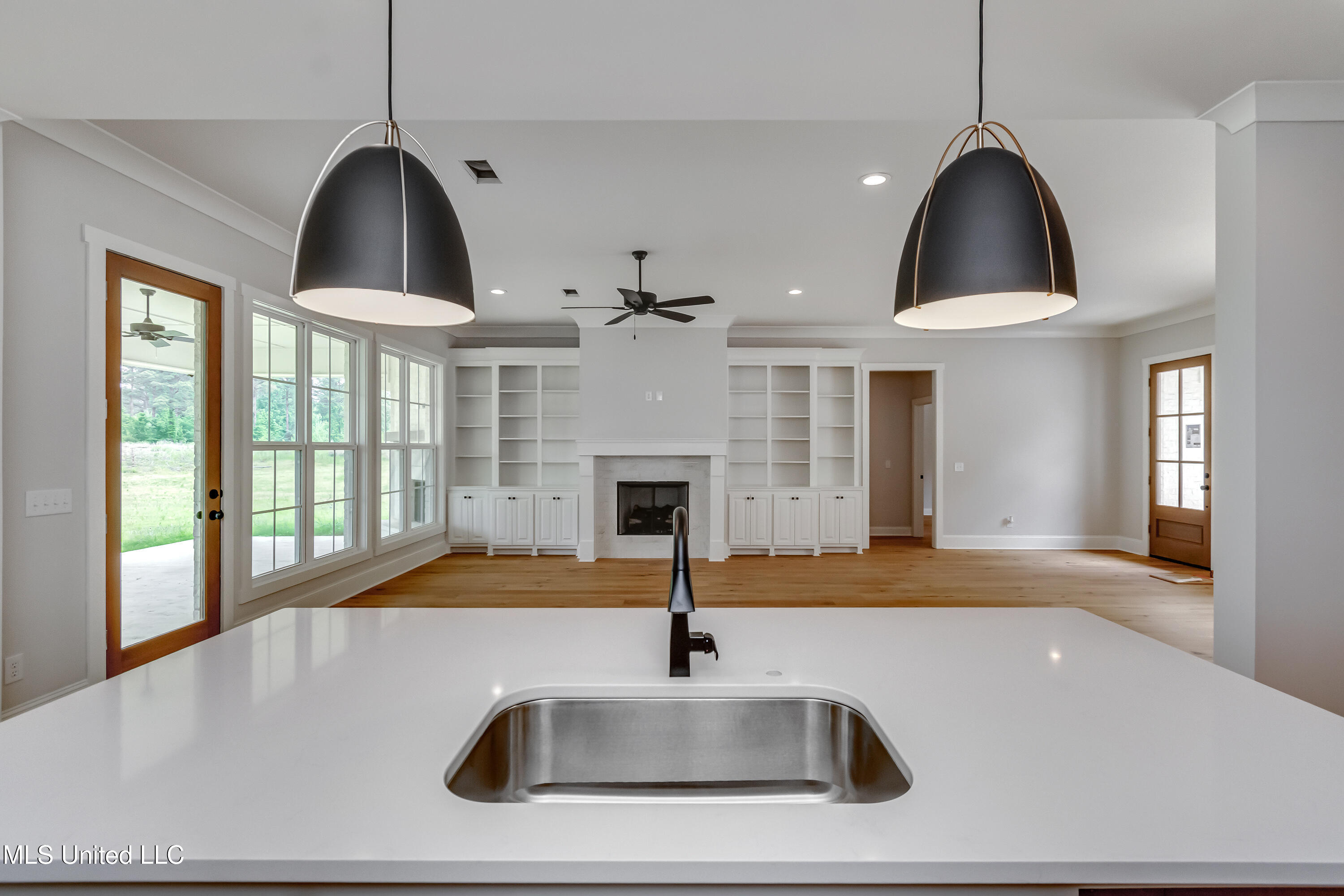 124 Grayson Way Madison, MS 39110 - Photo 21 of 49 Quartz Counters