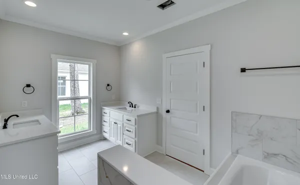 $462,500 | 124 Grayson Way, Madison, MS 39110