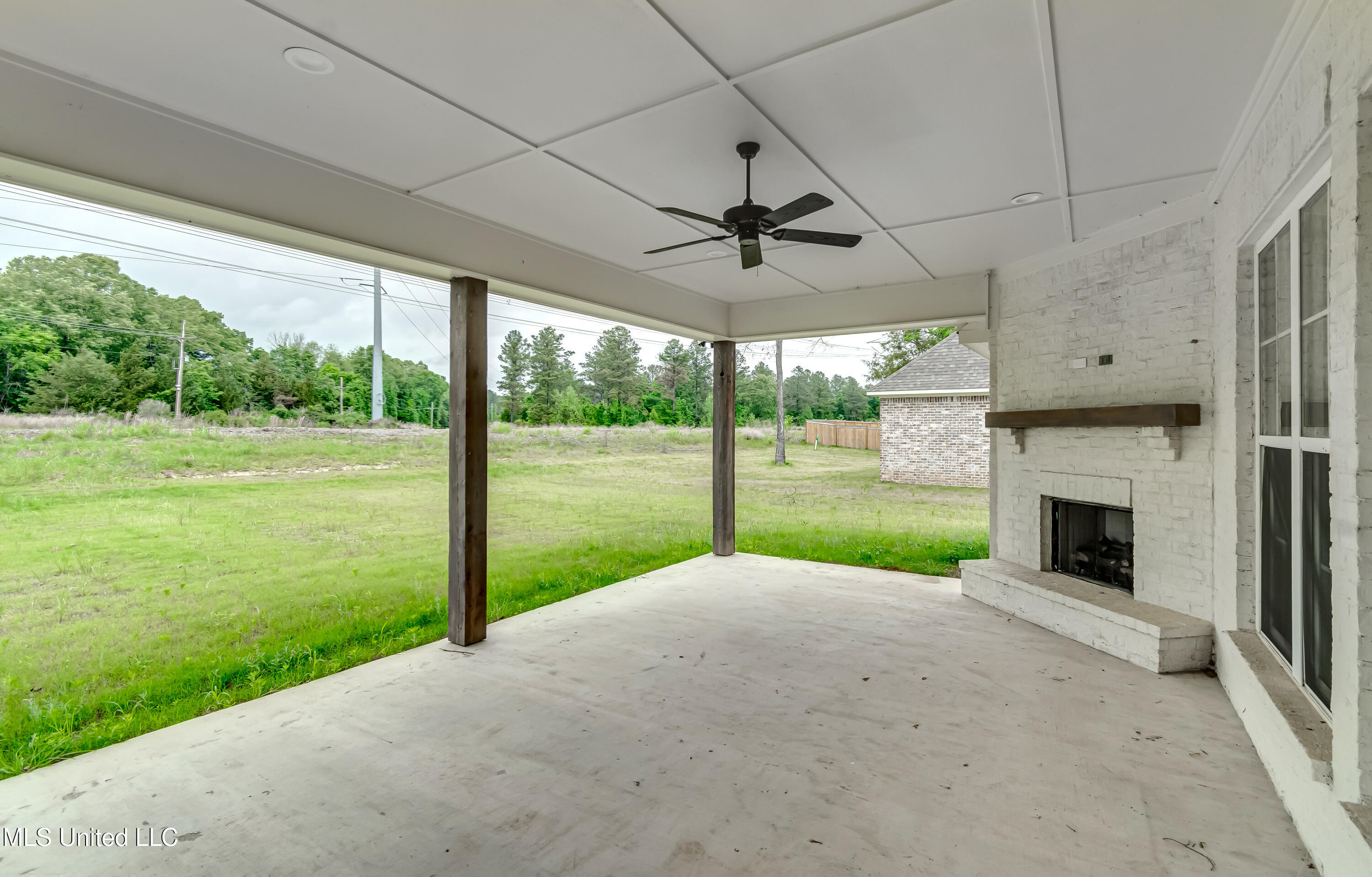 124 Grayson Way Madison, MS 39110 - Photo 45 of 49 Your Favorite Hangout Spot!