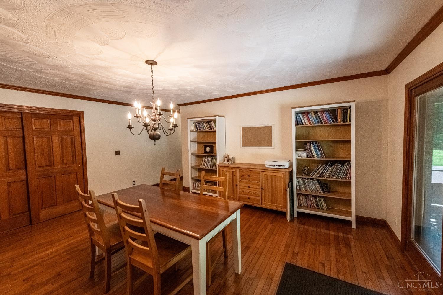 1281 Hiatt Road Clarksville, OH 45113 - Photo 3 of 42