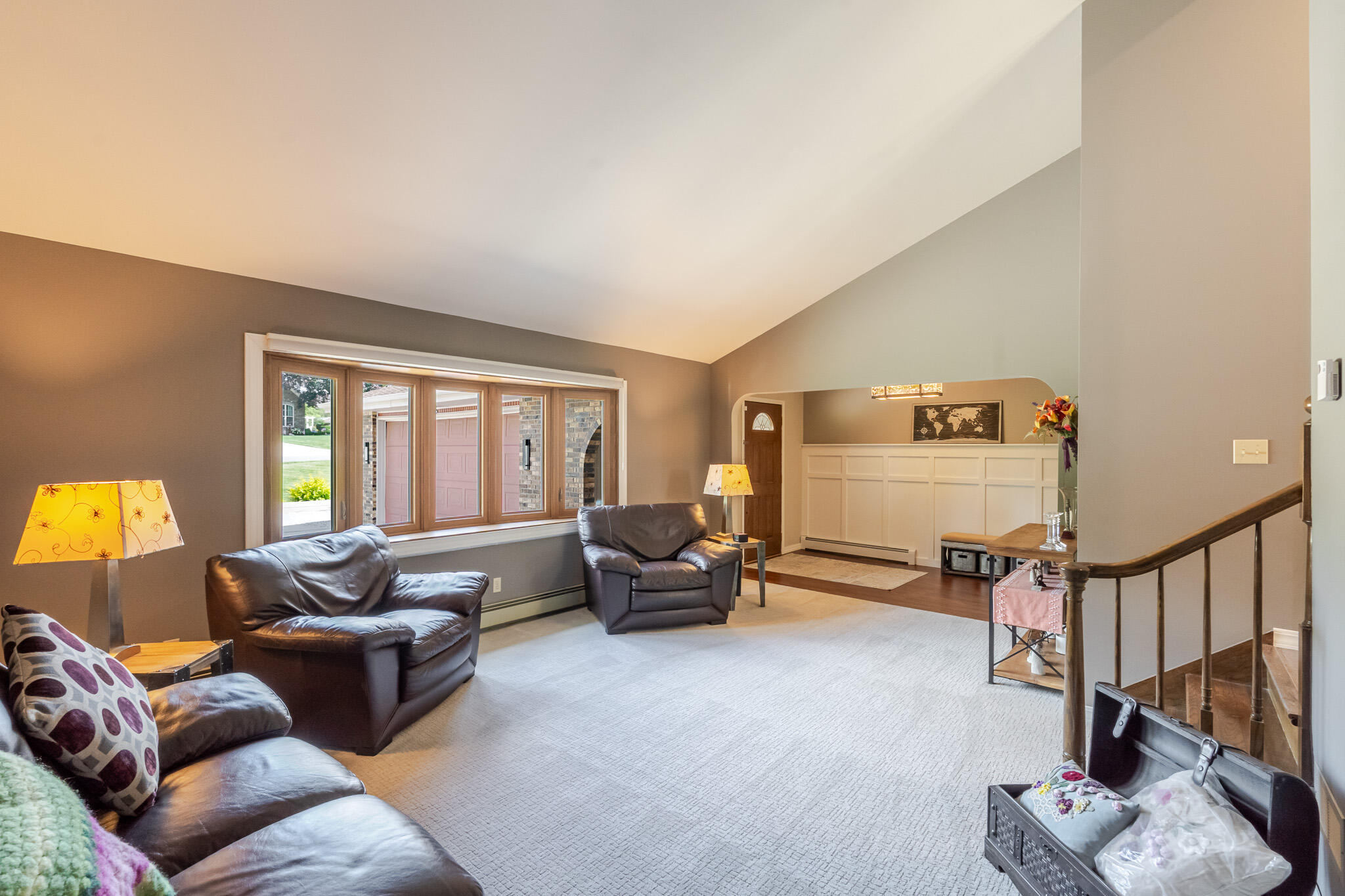 1813 Forest Lane Crown Point, IN 46307 - Photo 3 of 46 2048x1365