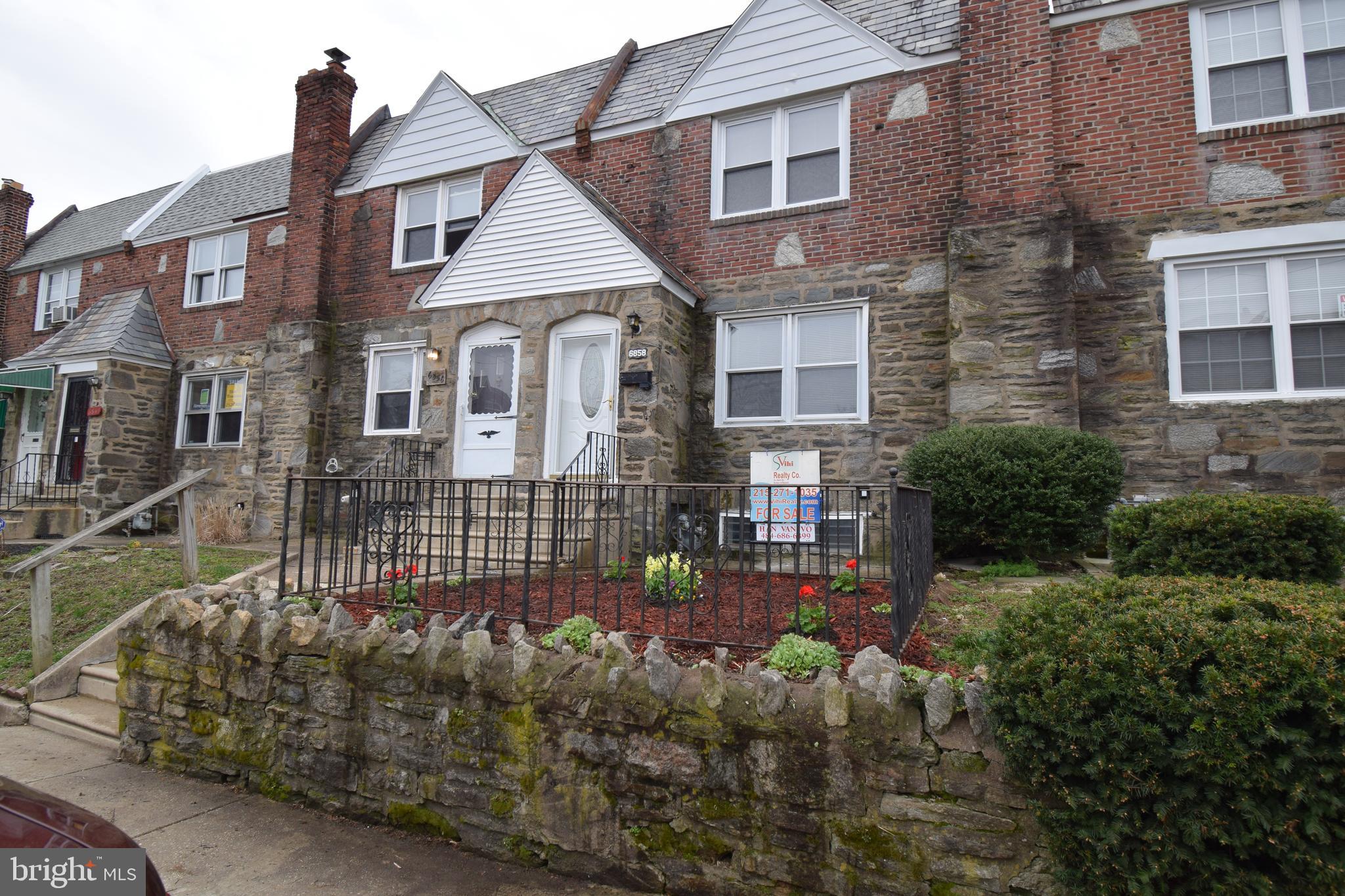 6858 Radbourne Road Upper Darby, PA 19082 - Photo 2 of 18