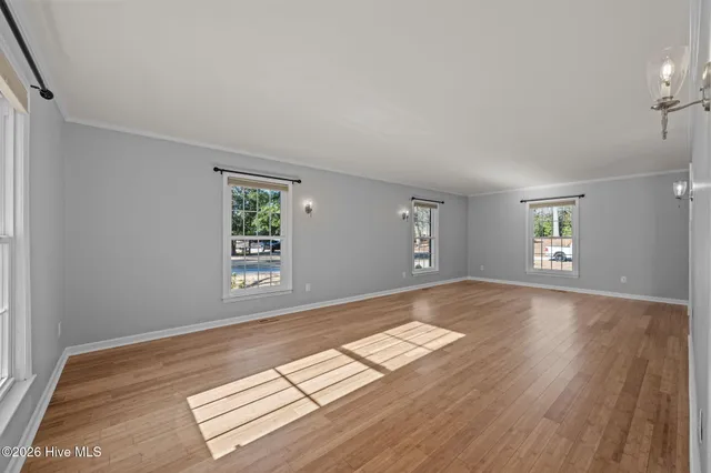 $775,000 | 236 Shoreline Drive, New Bern, NC 28562