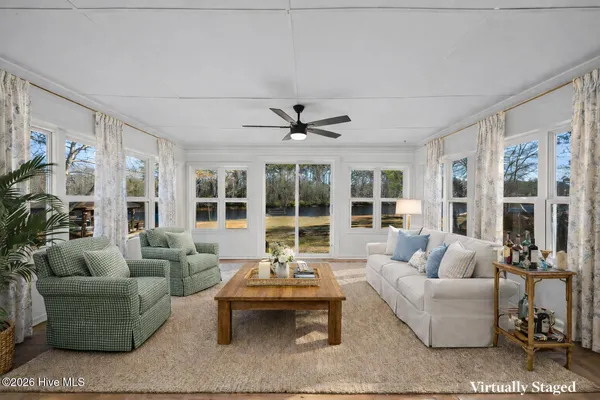$765,000 | 236 Shoreline Drive, New Bern, NC 28562