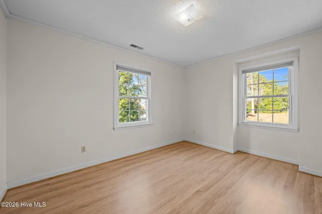 $775,000 | 236 Shoreline Drive, New Bern, NC 28562