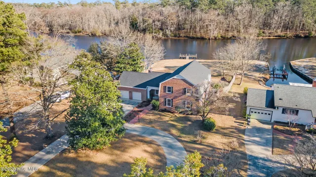 $775,000 | 236 Shoreline Drive, New Bern, NC 28562