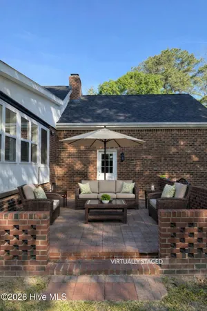 $765,000 | 236 Shoreline Drive, New Bern, NC 28562