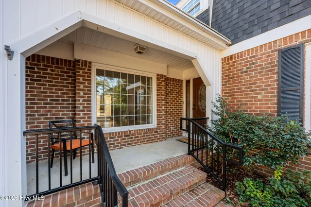 $775,000 | 236 Shoreline Drive, New Bern, NC 28562