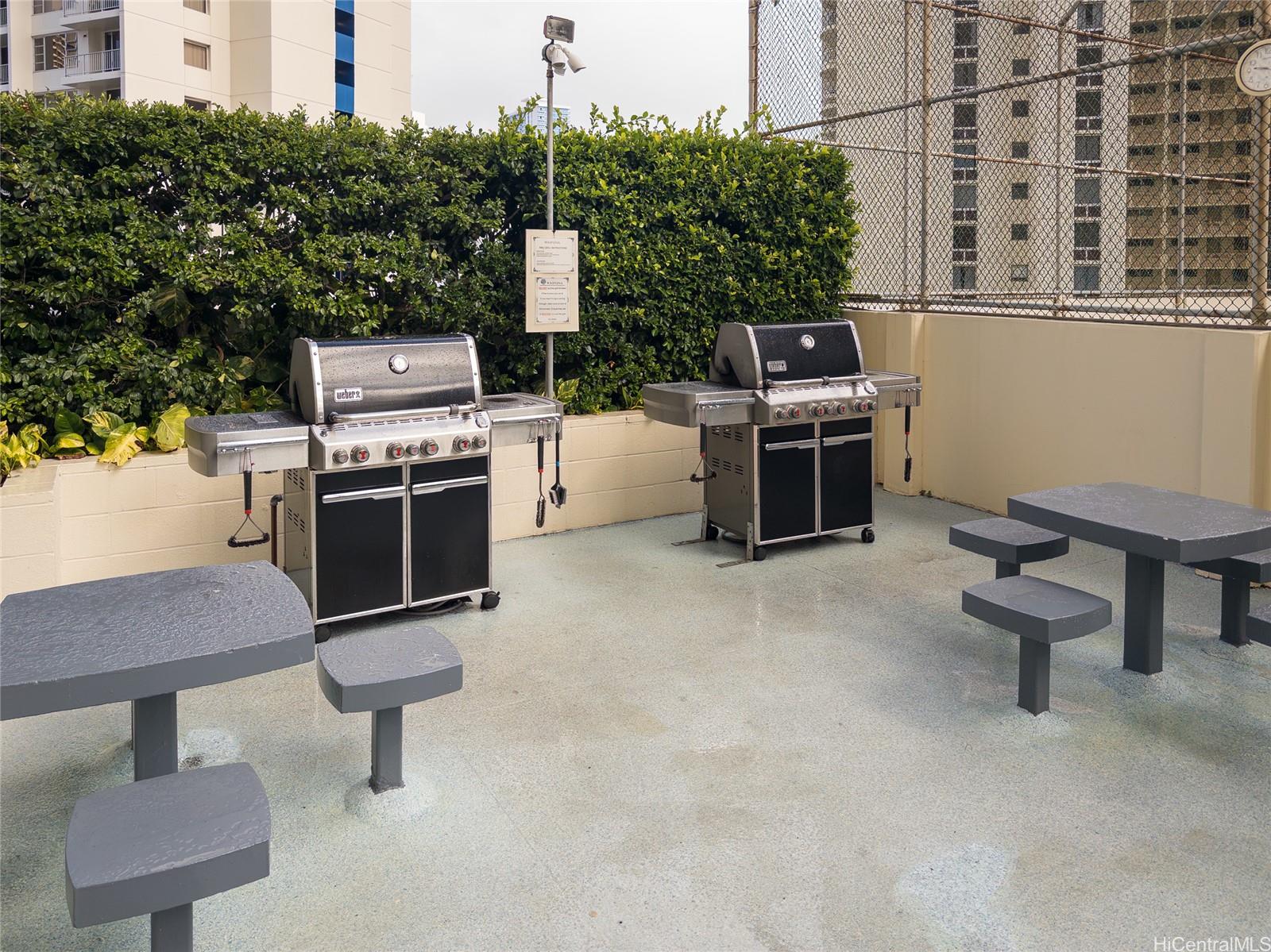 469 Ena Road, Unit 2301 Honolulu, HI 96815 - Photo 16 of 18