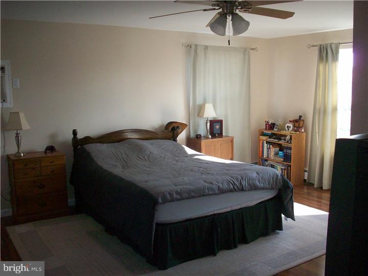 2849 Nestling Road Philadelphia, PA 19154 - Photo 14 of 17 Gallery Image 14