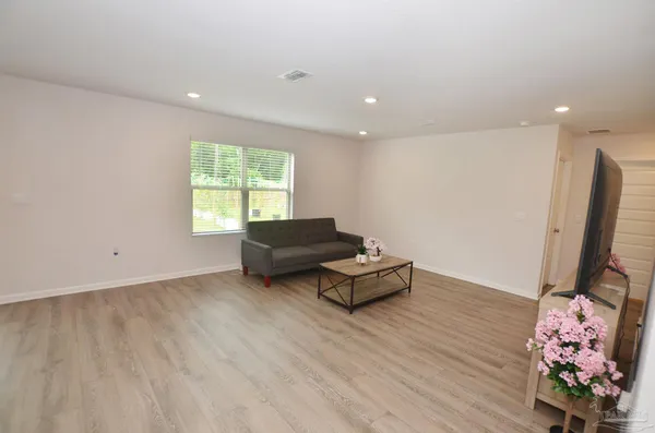 $369,900 | 6359 Burrow Lane, Pensacola, FL 32526
