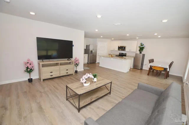 $369,900 | 6359 Burrow Lane, Pensacola, FL 32526