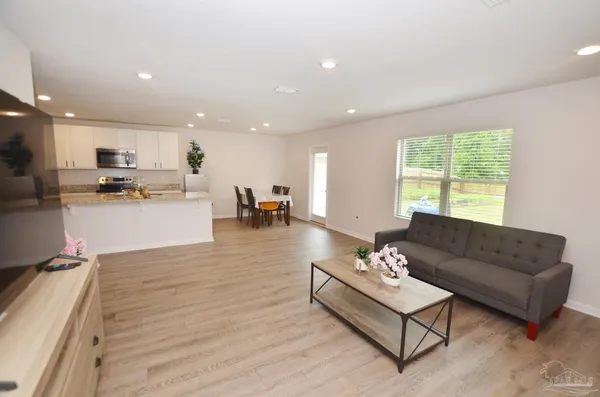 $369,900 | 6359 Burrow Lane, Pensacola, FL 32526