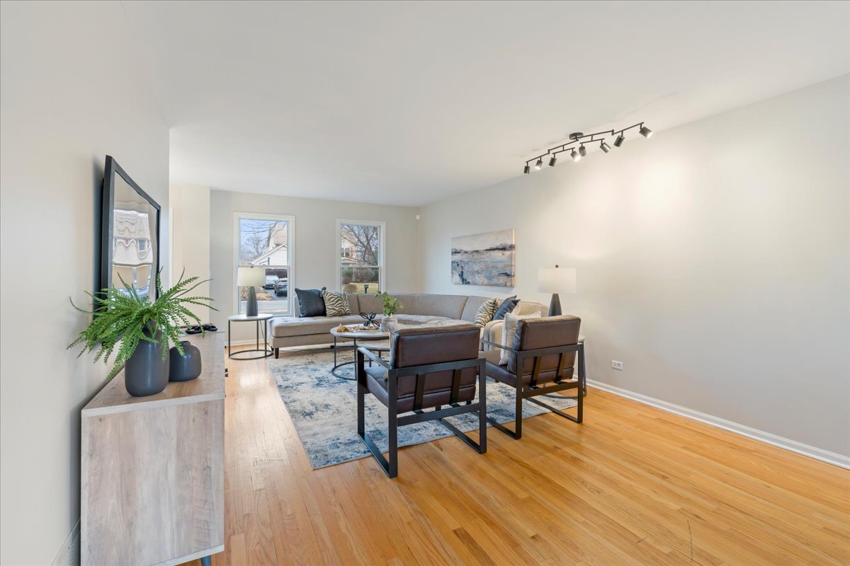 1294 Hunters Ridge East Hoffman Estates, IL 60192 - Photo 13 of 38