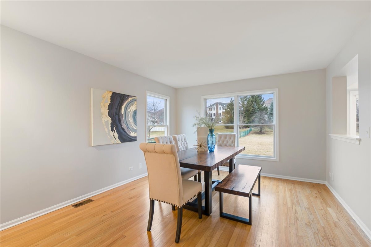 1294 Hunters Ridge East Hoffman Estates, IL 60192 - Photo 10 of 38