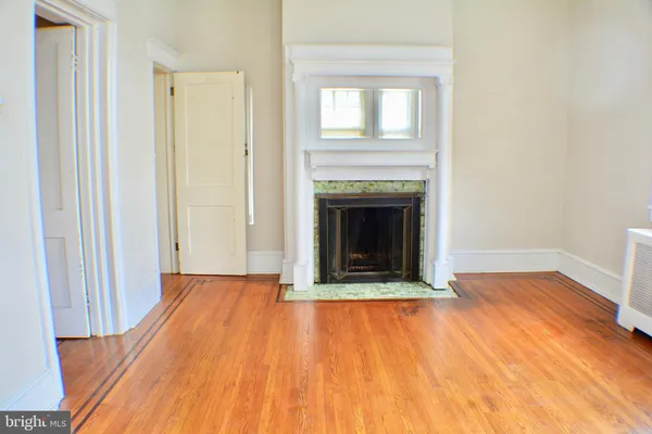 $1,400 | 510 Manheim Street, Unit 2, Philadelphia, PA 19144