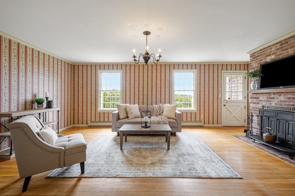 221 Maple Avenue Rutland, MA 01543 - Photo 9 of 42 Gallery Image 9