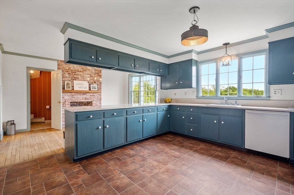 221 Maple Avenue Rutland, MA 01543 - Photo 10 of 42 Gallery Image 10