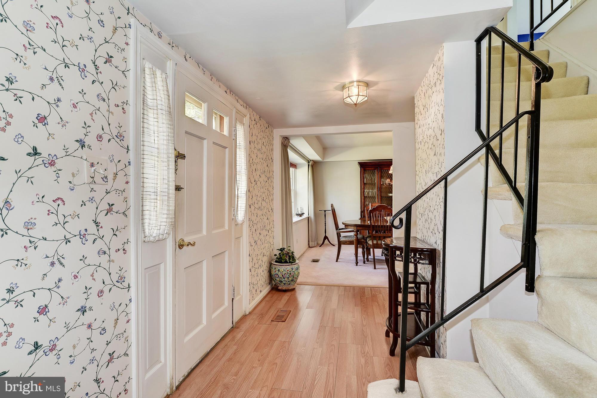 3208 Bustleton Lane Silver Spring, MD 20906 - Photo 2 of 28 Interior (General)
