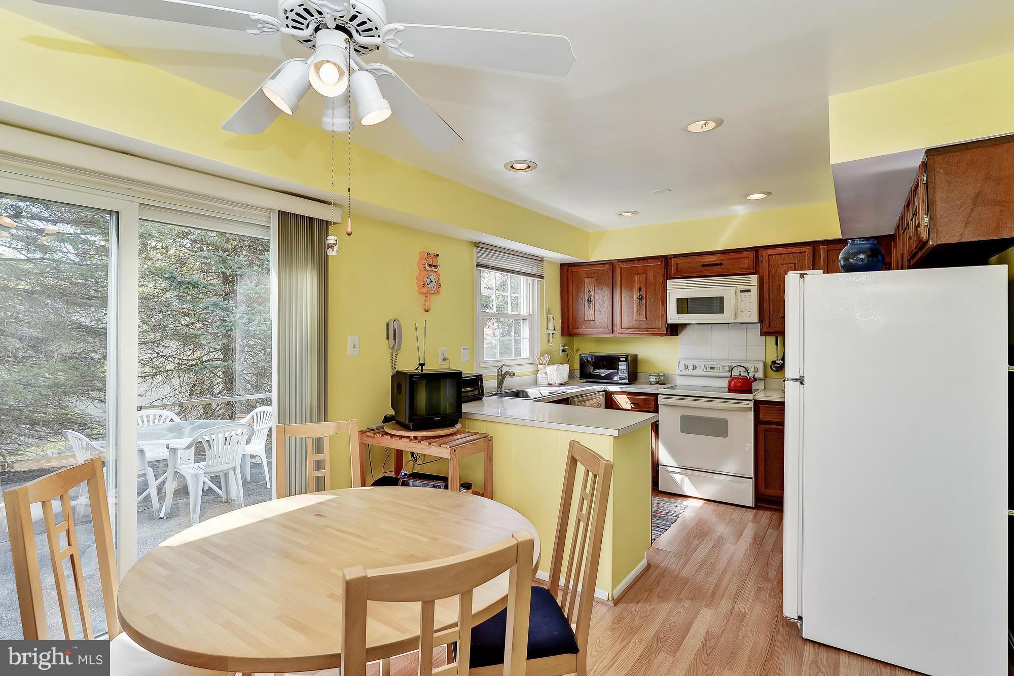 3208 Bustleton Lane Silver Spring, MD 20906 - Photo 12 of 28 Kitchen
