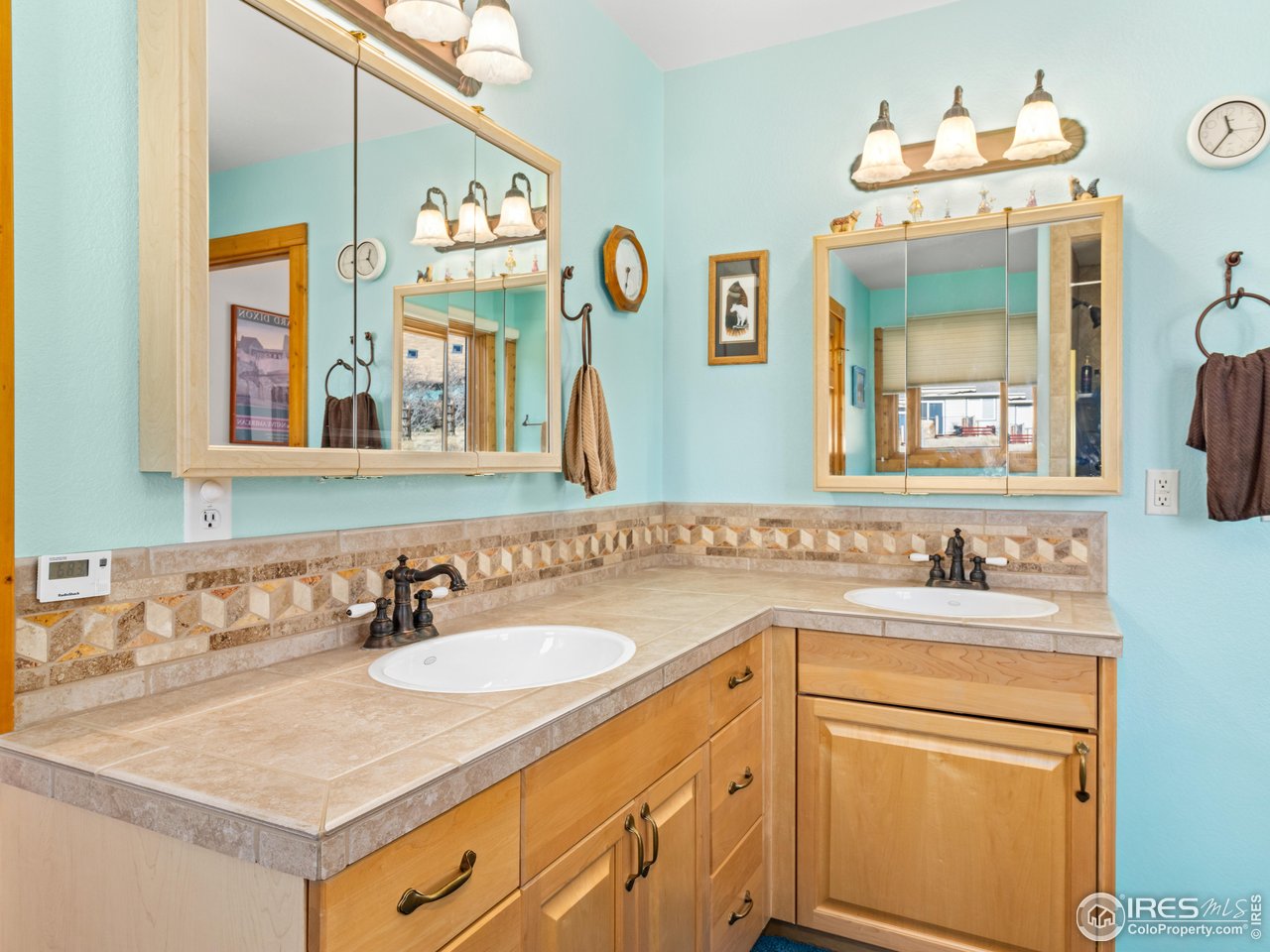 1850 Ranch Circle Estes Park, CO 80517 - Photo 26 of 46 Double Sinks