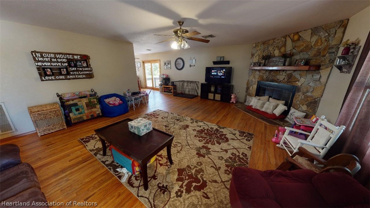 8311 Tubbs Road Sebring, FL 33876 - Photo 3 of 25 Gallery Image 3