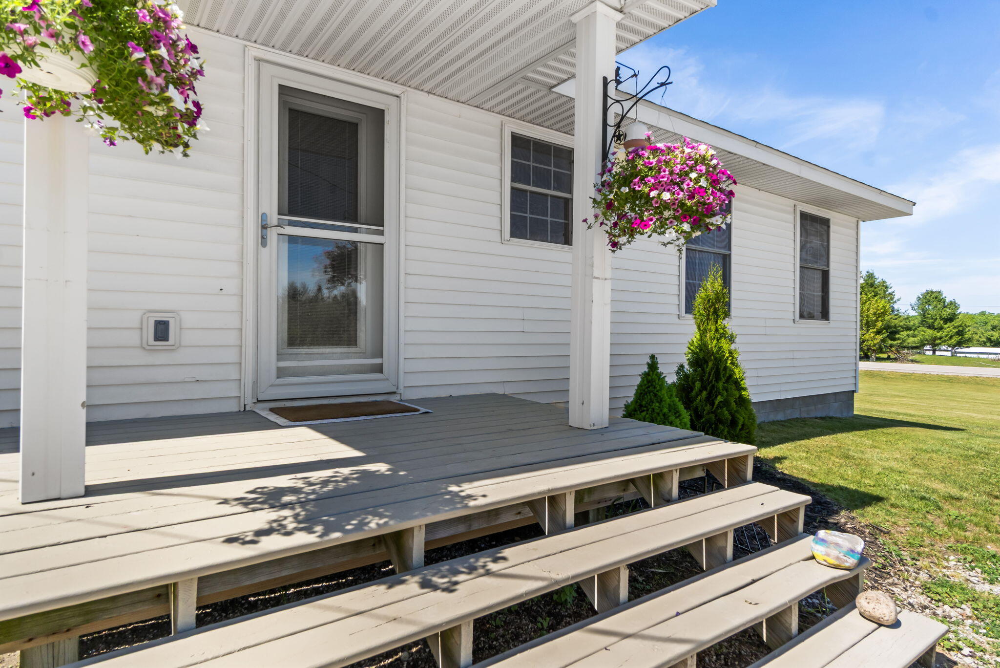 5159 South River Road Cheboygan, MI 49721 - Photo 2 of 44 5-web-or-mls-DSC02300