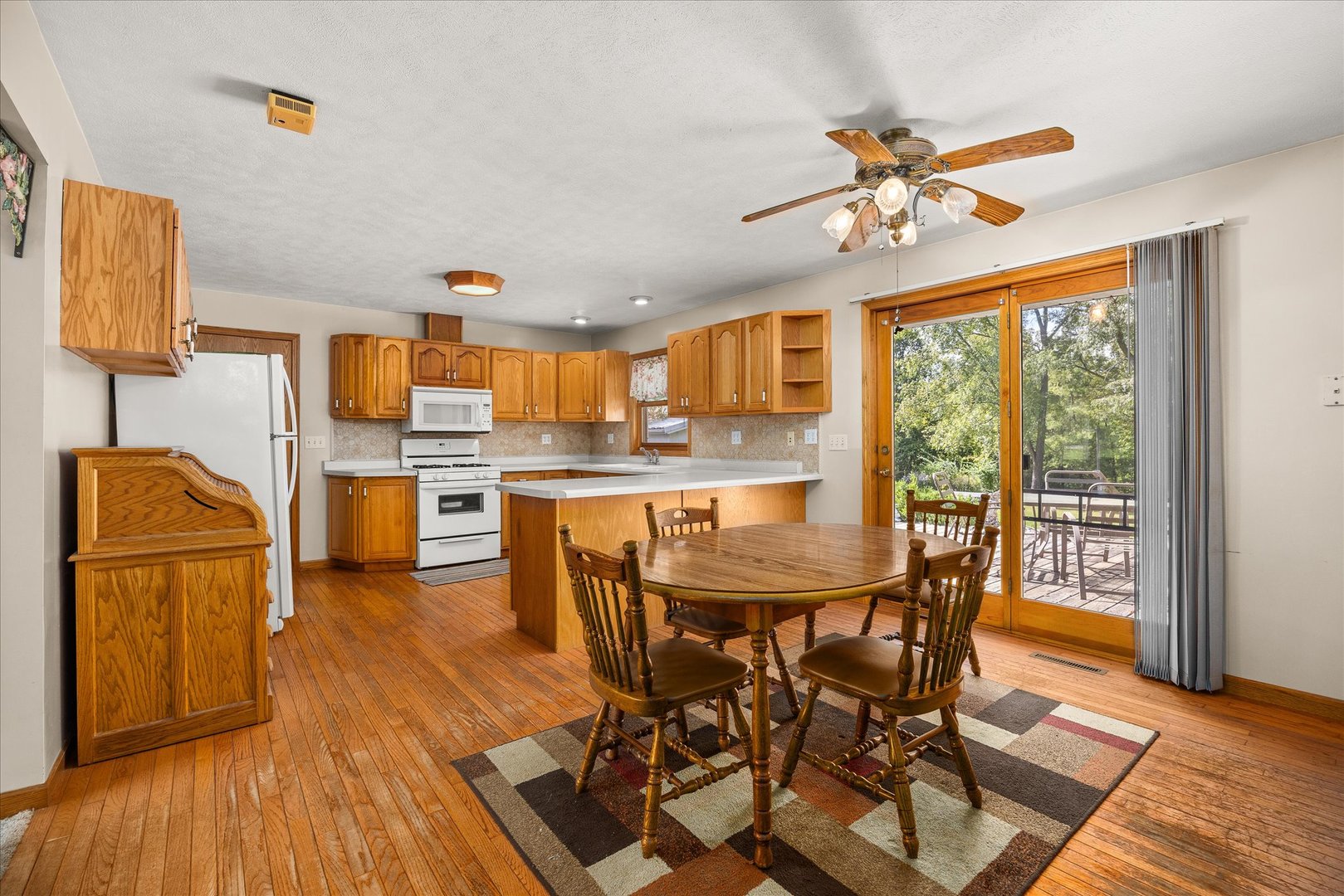 1608 Hawthorne Road Streator, IL 61364 - Photo 9 of 45 Gallery Image 9