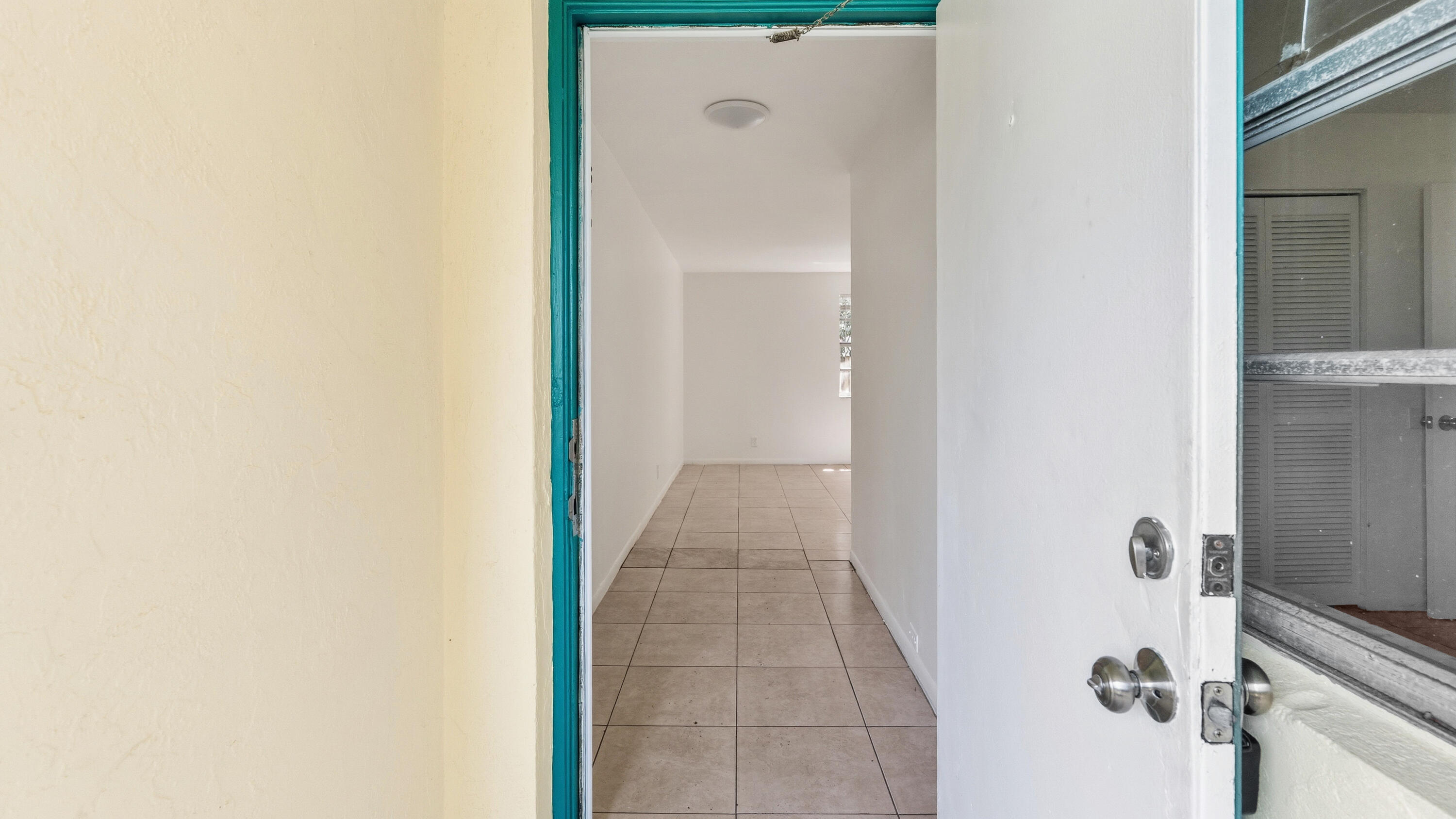 4453 Stevens Road Lake Worth Beach, FL 33461 - Photo 40 of 67 a view of a bathroom