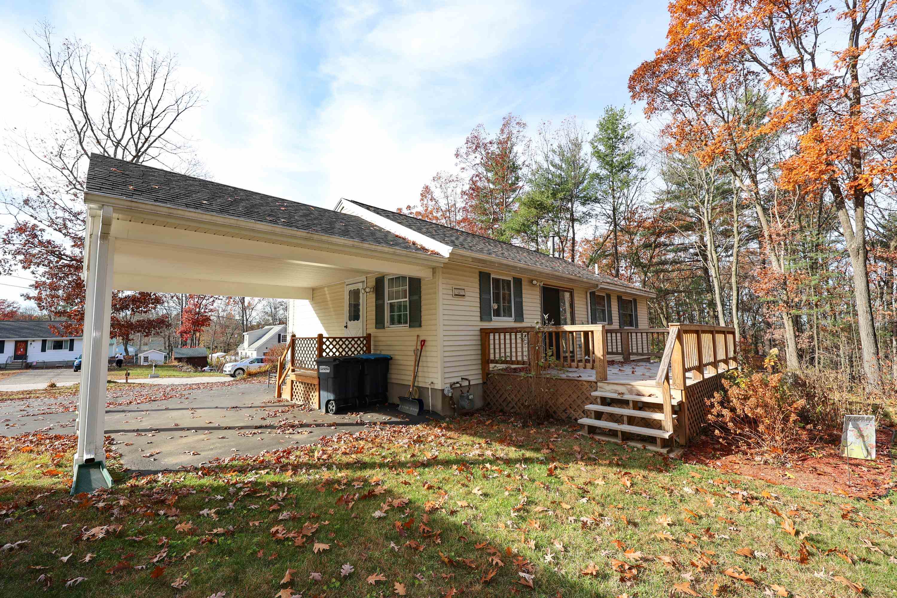 8 Howe Street Allenstown, NH 03275 - Photo 7 of 29 Gallery Image 7