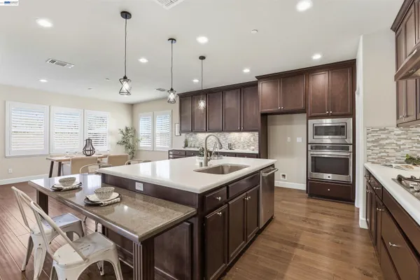 $1,088,000 | 215 Cara Court, Mountain House, CA 95391